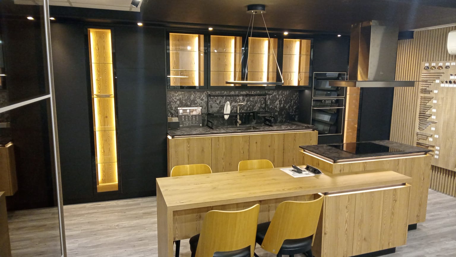 f887f506-30e8-45af-a4dc-345fd10ff3a1